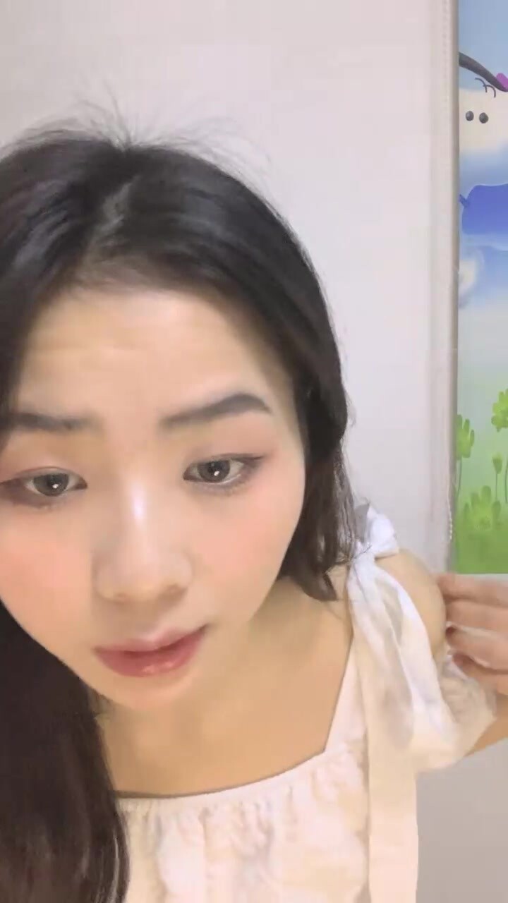 最喜歡的一個美少女【蘭哥】校花女神~!大長美腿~特寫騷穴~柔逼自慰~爽到不行 (3)