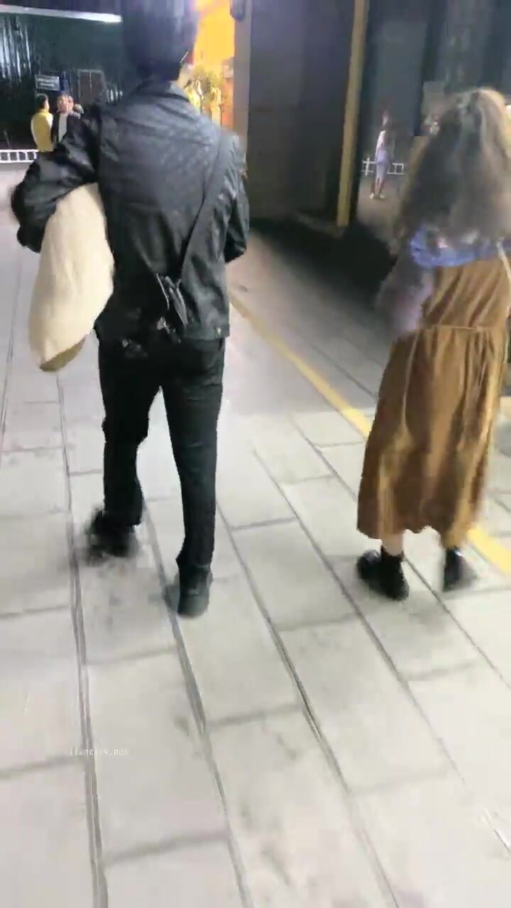【雲南第一深情】看的火氣很大，搞到1位精品貨， 開房直播被操，小美女很害羞，欲拒還迎撩人 (4)