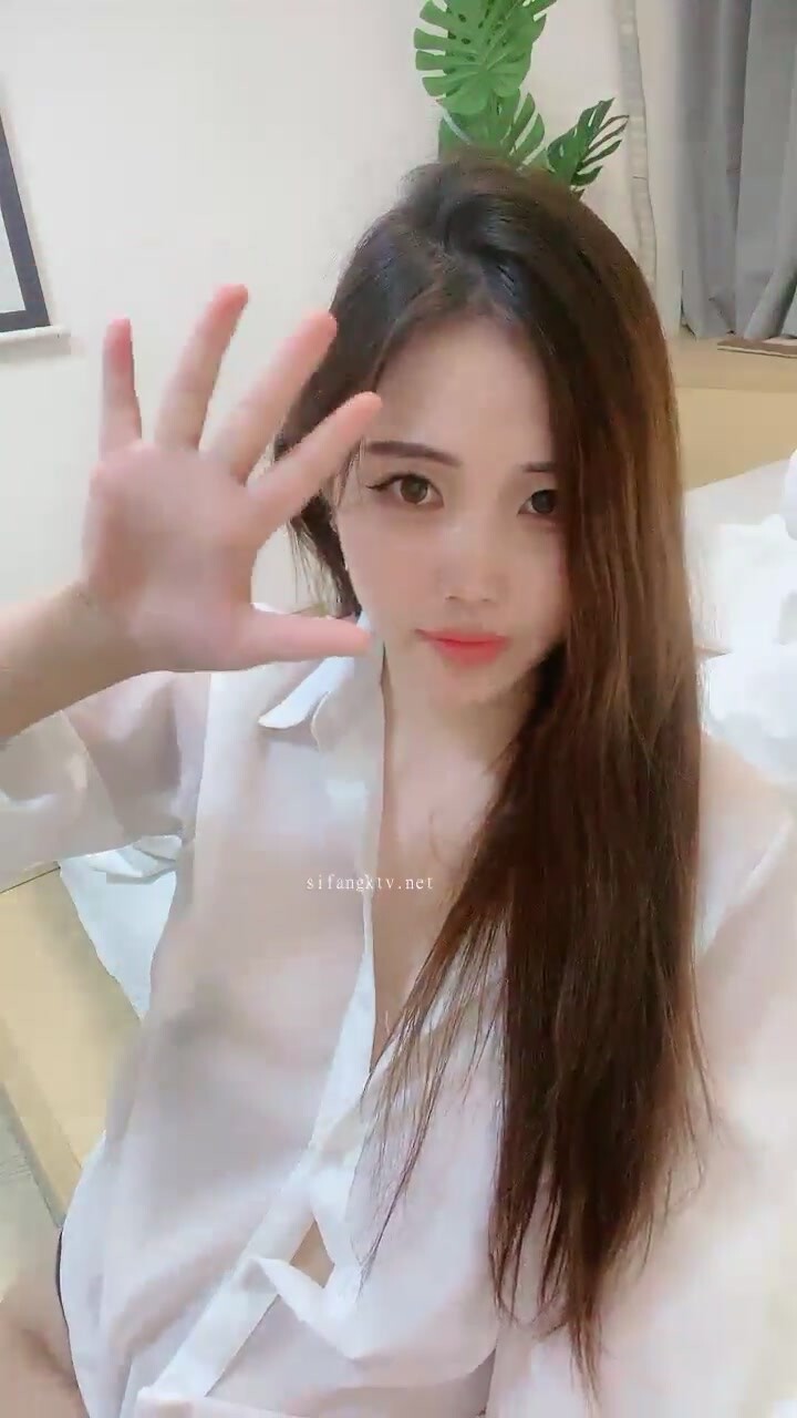 【甜奶兮】原商K頭牌御姐女神下海 大奶子大眼睛，好美好白，一雙妙手把自己整的高潮陣陣，屌爆！ (3)