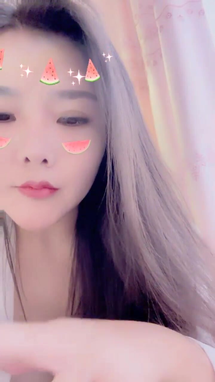 G乳尤物【臭寶吶】巨乳肥臀~跳蛋~多場無套啪~不小心內射~ (2)