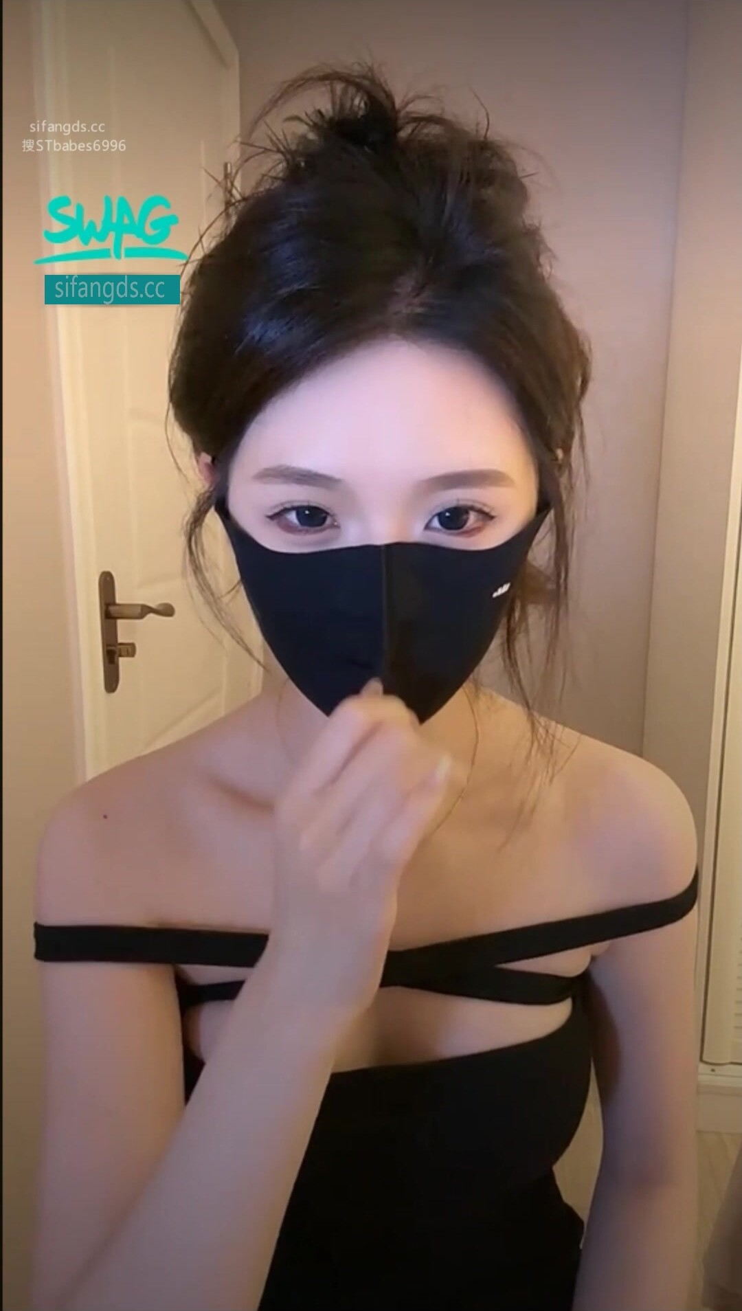 中秋鉅獻！極品22【2024超美女神寶兒】8場大尺度門票秀 (1)