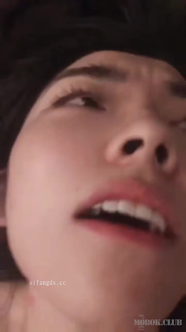 雲盤高質露臉洩密！渣男分手求和遭拒，怒曝前女友不雅露臉性愛影片，調教喝尿爆肏各種高潮臉，爽的叫爸爸 (1)