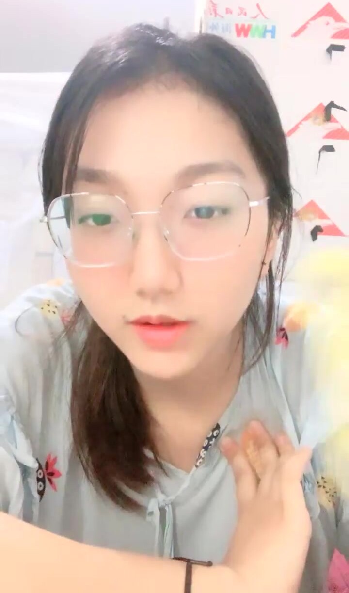【小野貓555】正宗大學生暑假健身房洗澡~宿舍流白漿，旁邊人來人往，玩得就是這份心跳刺激 (5)