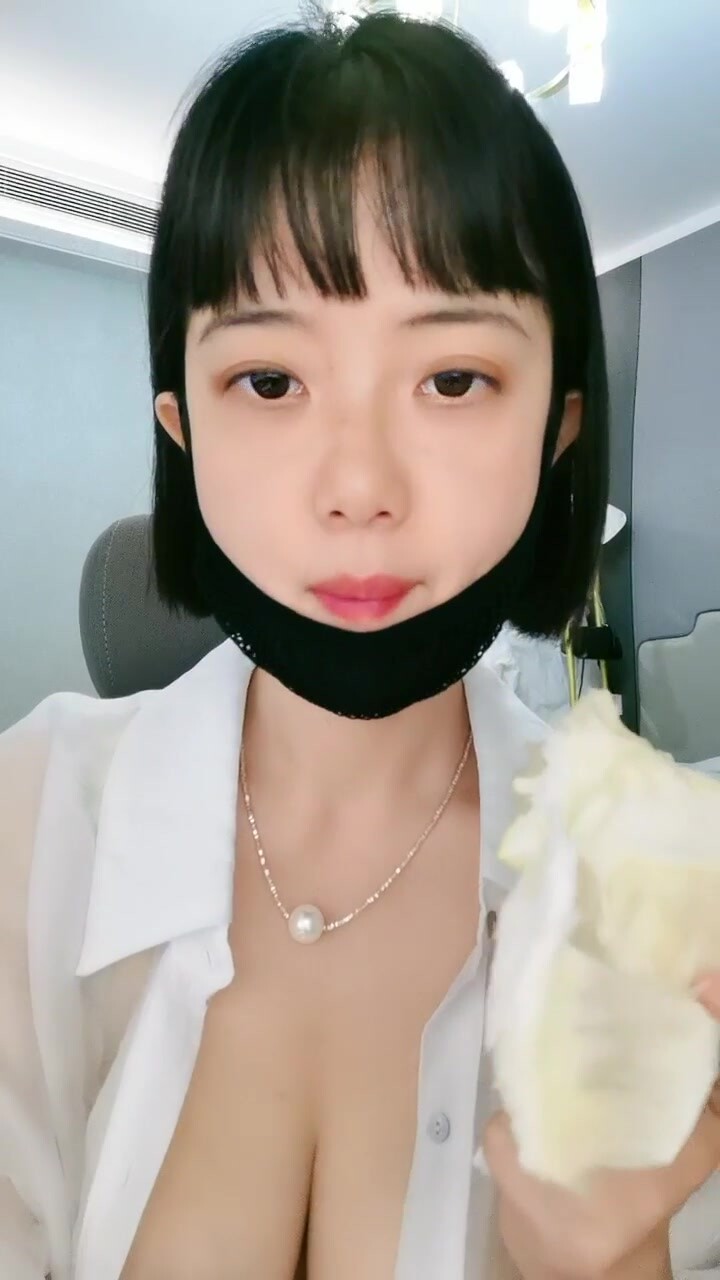 【暖暖】G奶女神！奶子超級大揉穴自慰！擼到腎虛，純天然無新增，白得能看到血管，超讚 (3)