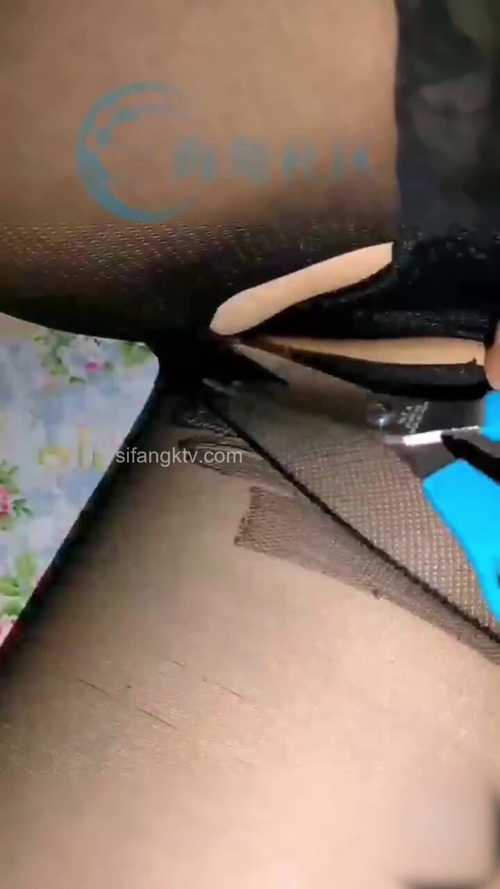 和媽媽第一次做愛