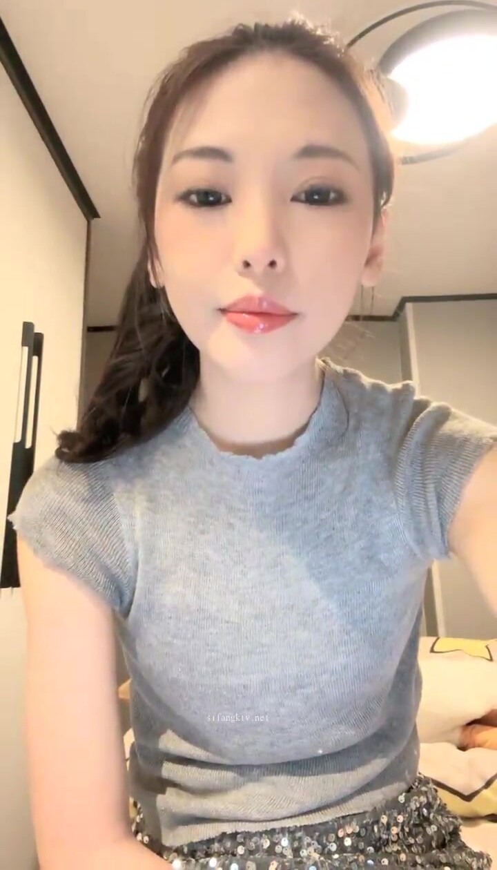 【西北北】很火爆的女神，迴歸顏值區了，翻版柳巖貌美如花，粉嘟嘟的鮑魚，小菊花完美收縮，刺激好看 (2)