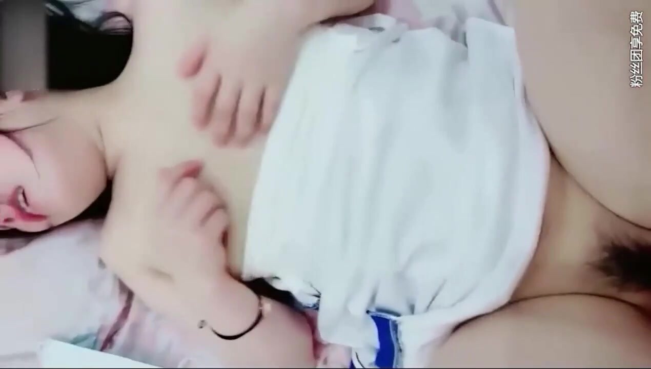 【少女破處】白嫩少女初嘗禁果羞澀無助無情被操，內射滿滿精液