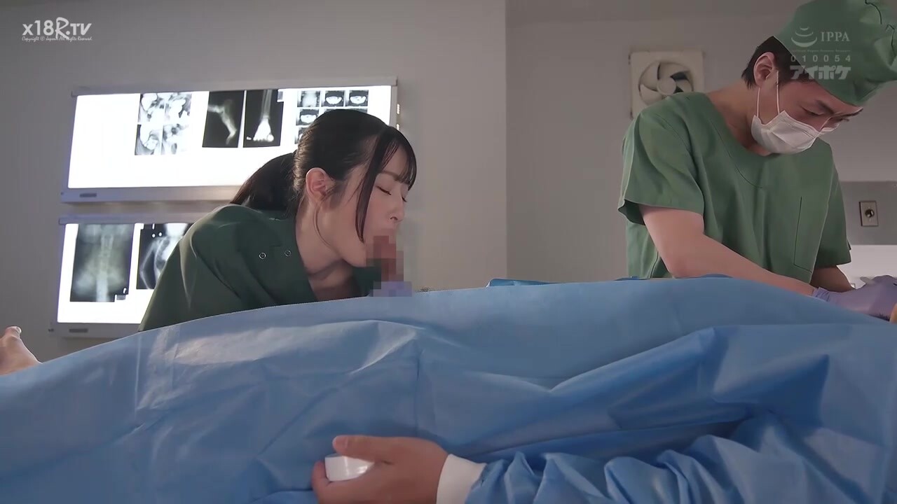 【中文字幕】攜帯ナースコールで24時間口內射精OK！ 即尺超好きおしゃぶり痴女ナース 鈴乃ウト