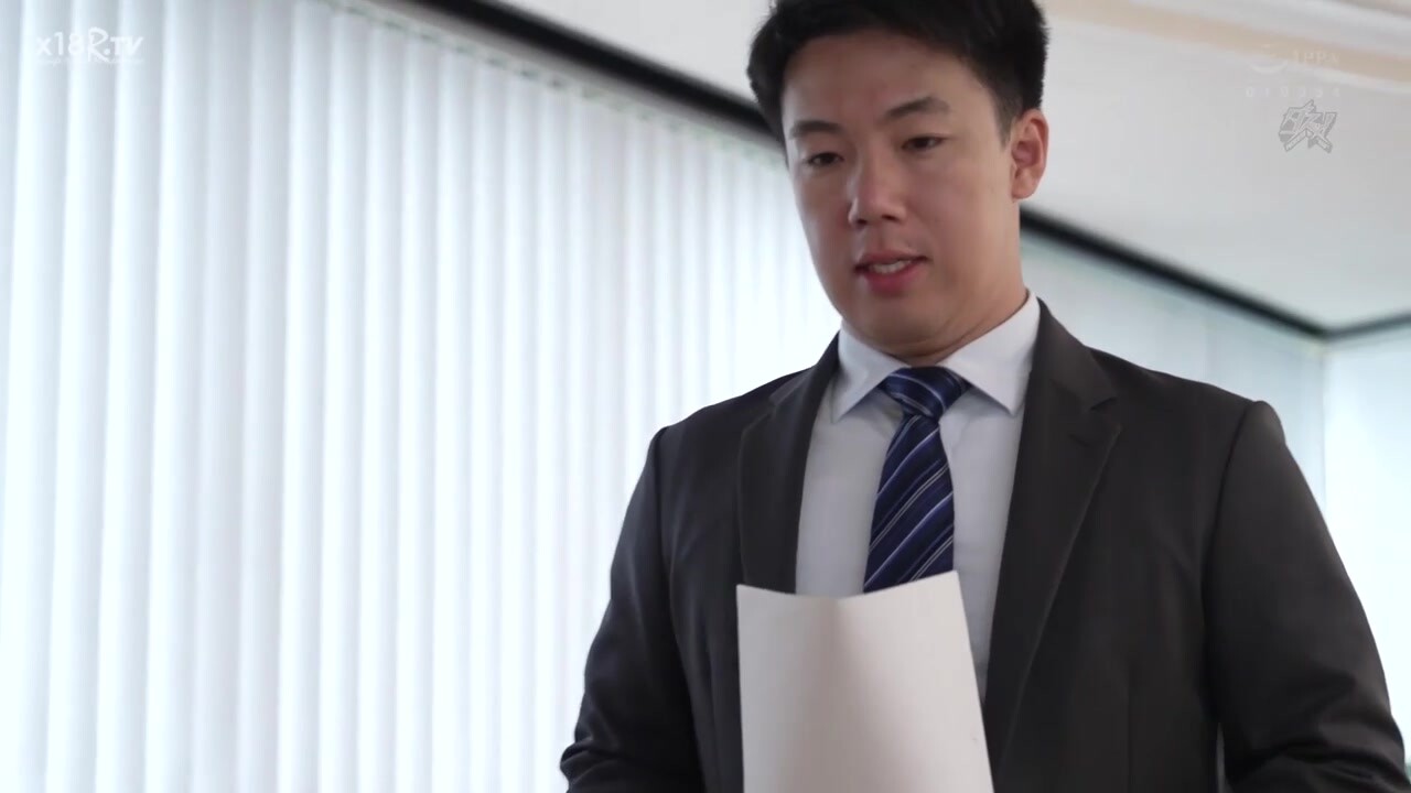 【中文字幕】會社では厳しすぎる女帝と出會い系で遭遇。実は性慾アマゾネスで本能剝き出し痴女セックス。