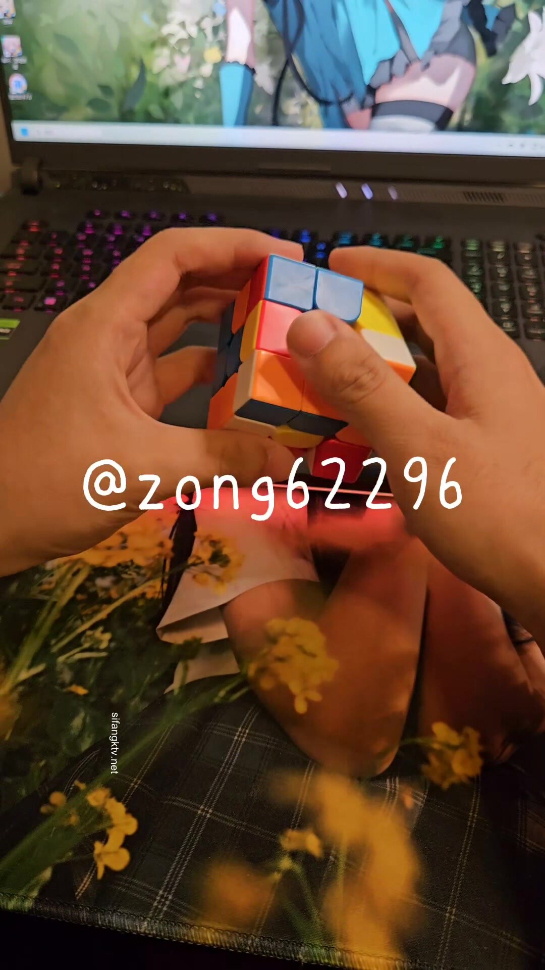 【人活著就是為了六花】反差傻白甜露臉大尺度，相當開放的小姐姐，3P4P暴力調教 (1)