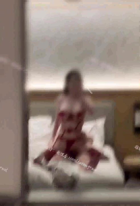 【南理香】明星顏值尤物御姐天花板級 風情萬種的小姐姐，極品S級身材 白虎粉穴要被撐破！12月最新福利 (2)