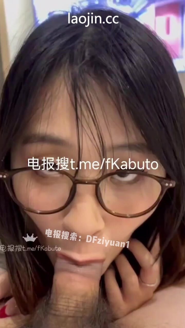 【fKabuto】富二代真實約炮萬元包月的大二女學生，完美露臉，極品美乳，床上反差感清純小美女一個 (1)