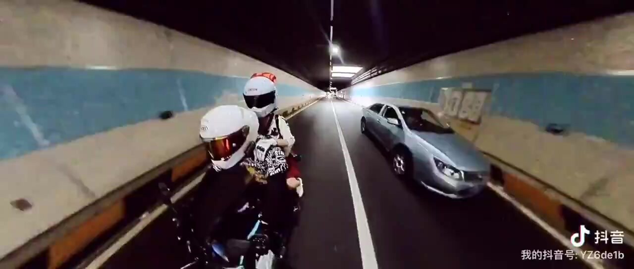 【B.ACameraman87院長】摩托機車女神秀全景露出！推特攝影大師大尺度攝影私拍檢視