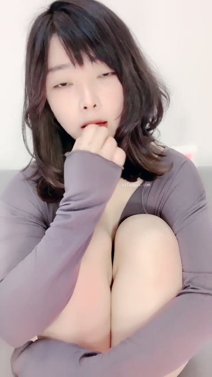 【裸舞婉兒】我的夢中情人！魔鬼身材雪白裸體 顏值高身材好的極品女神！一絲不掛全裸露臉熱舞簡直美到爆 (1)