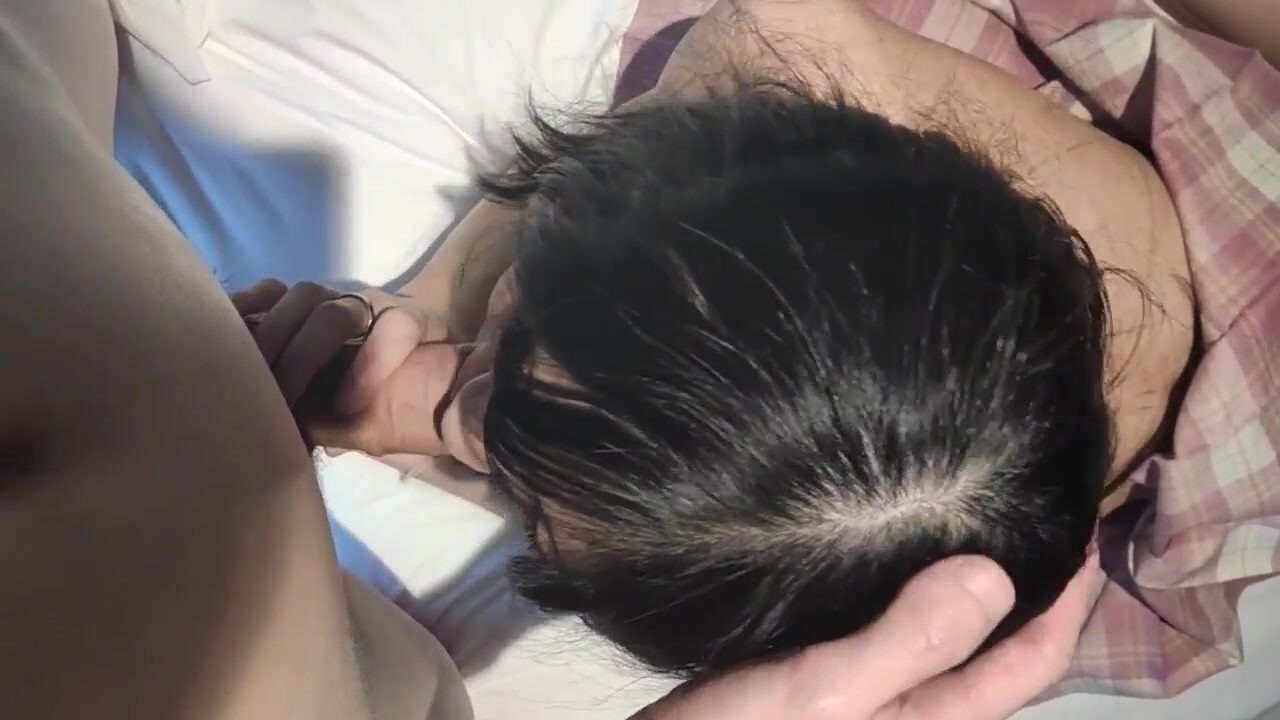 原檔洩密流出 JK短裙美眉酒後被男友的大粗屌後入美臀口射嘴裡