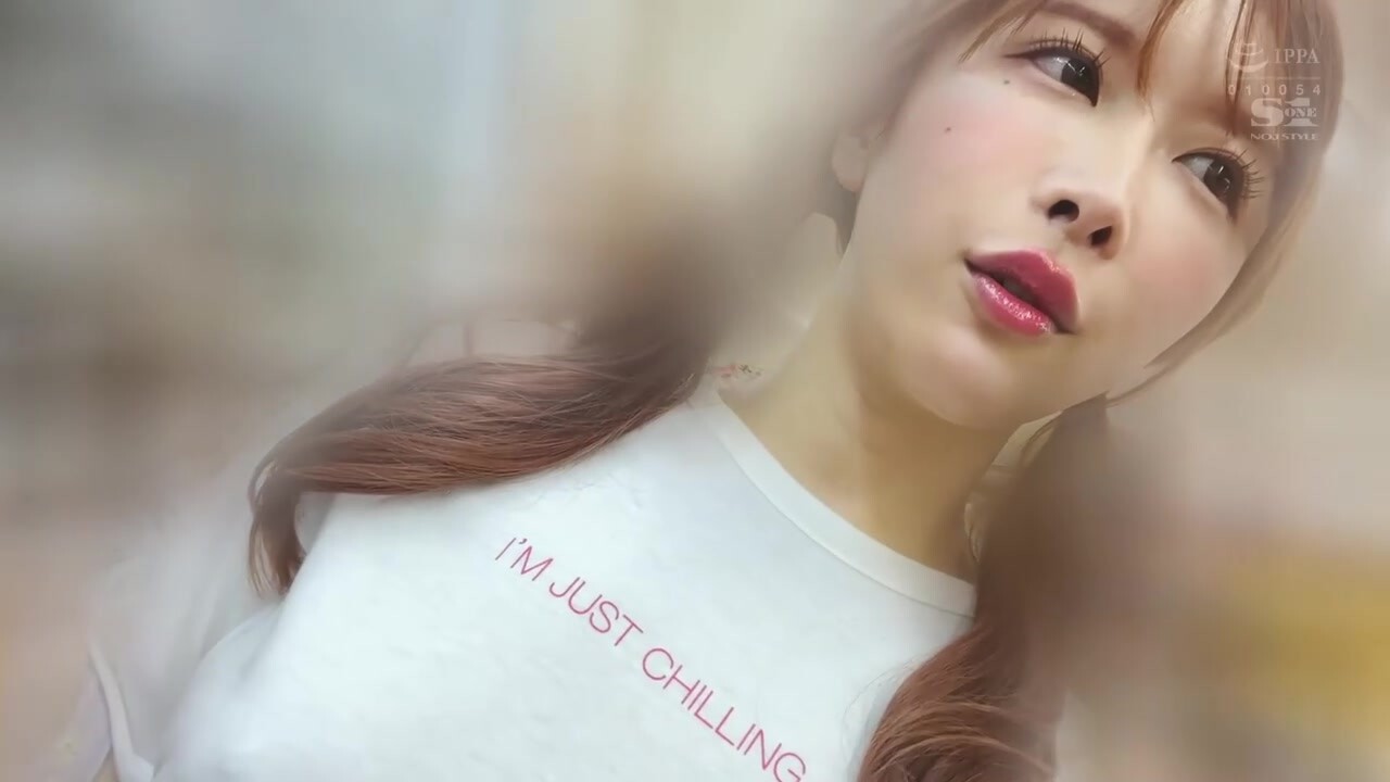 ずっと勃起してる絶倫男とノーブラAV女優を三日三晩、一つ屋根の下で密著2人きり性活させてみた。うんぱい