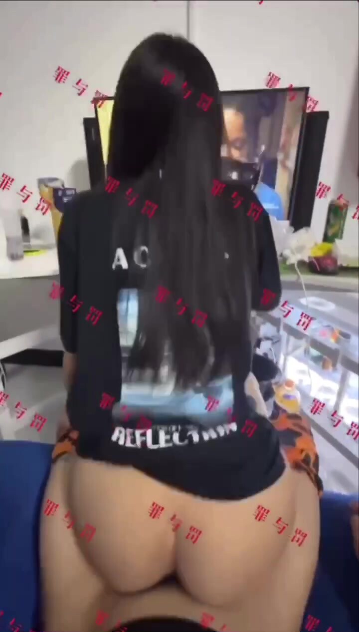 『dogking』專操極品嫩妹大神約炮精神小妹，身體很敏感 動了幾下就出白漿了 攻速拉滿讓小妹妹體驗極致的快樂
