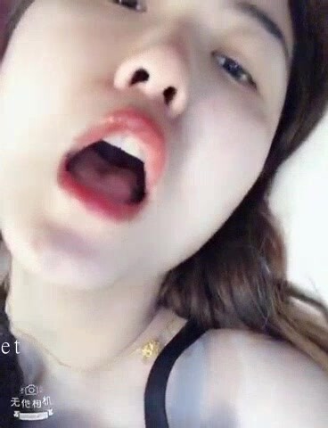 【雲盤高質露臉洩密】長得越漂亮私下約淫蕩，究極反差婊與前男友各種真實性愛自拍被流出(17V) (3)