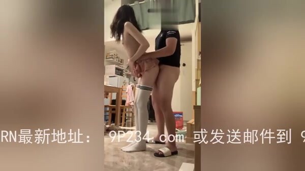 『chen1fei10』專操極品學妹大神 約炮極品身材制服學妹 長直白腿騷貨 又白又嫩，少女清純胴體讓人流口水 (3)