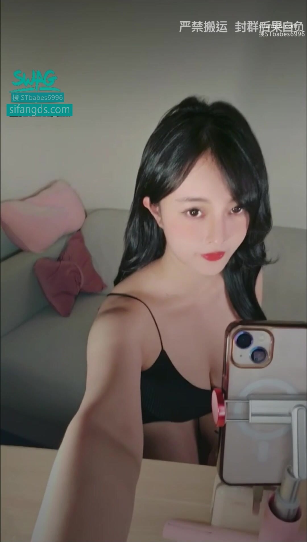 【una】完美F乳高顏值模特，M腿掰開小穴、沙發騎乘肉棒、抬腿插逼、浴室抽插噴水。男友視角吞大JJ擼點太多 (1)