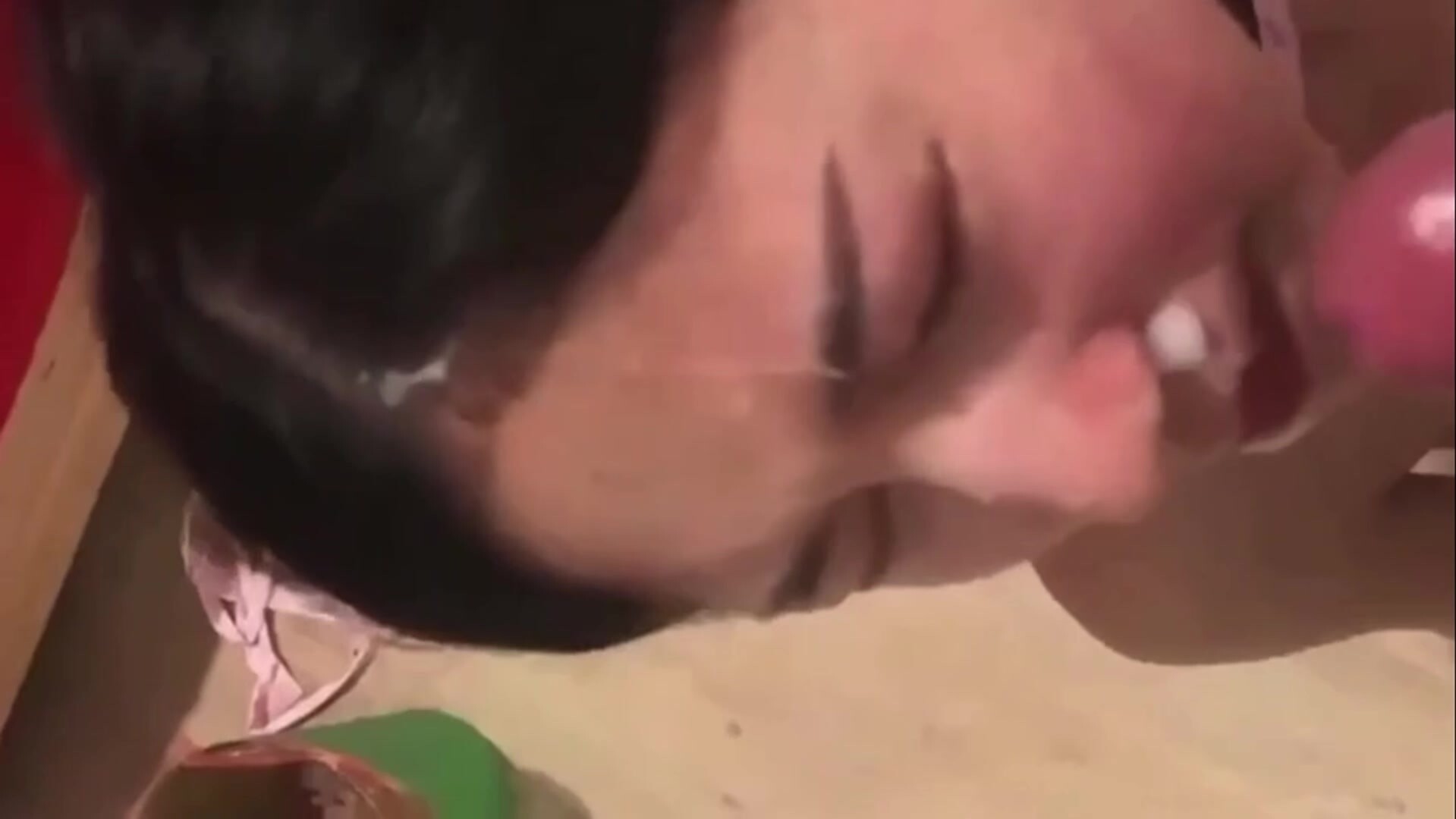浙江農林大學校花吳夢鑫，被大佬攻略揹著 男友出來約炮，粉嫩騷逼被後入無套插入！