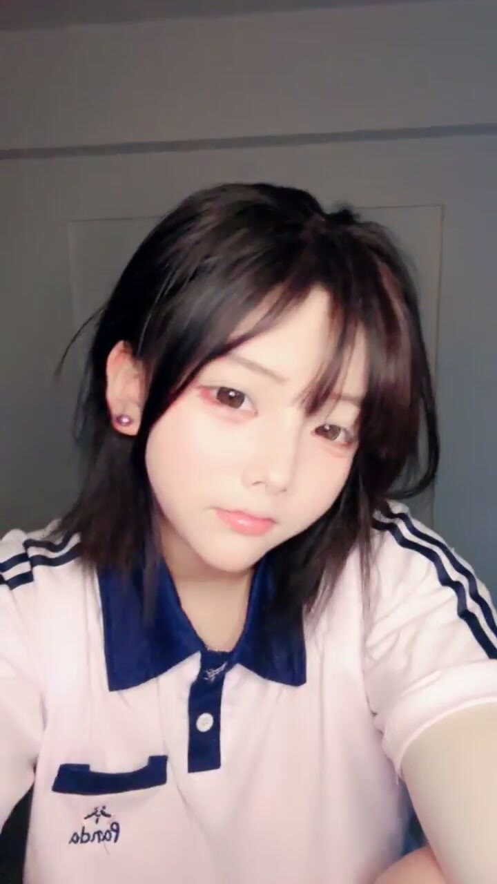 【取悅】頂級校花來了！美到炸，清純校園風小姐姐剛下海就被操！滿滿擼點 (6)