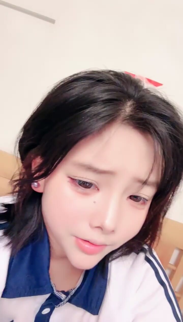 【取悅】頂級校花來了！美到炸，清純校園風小姐姐剛下海就被操！滿滿擼點 (4)