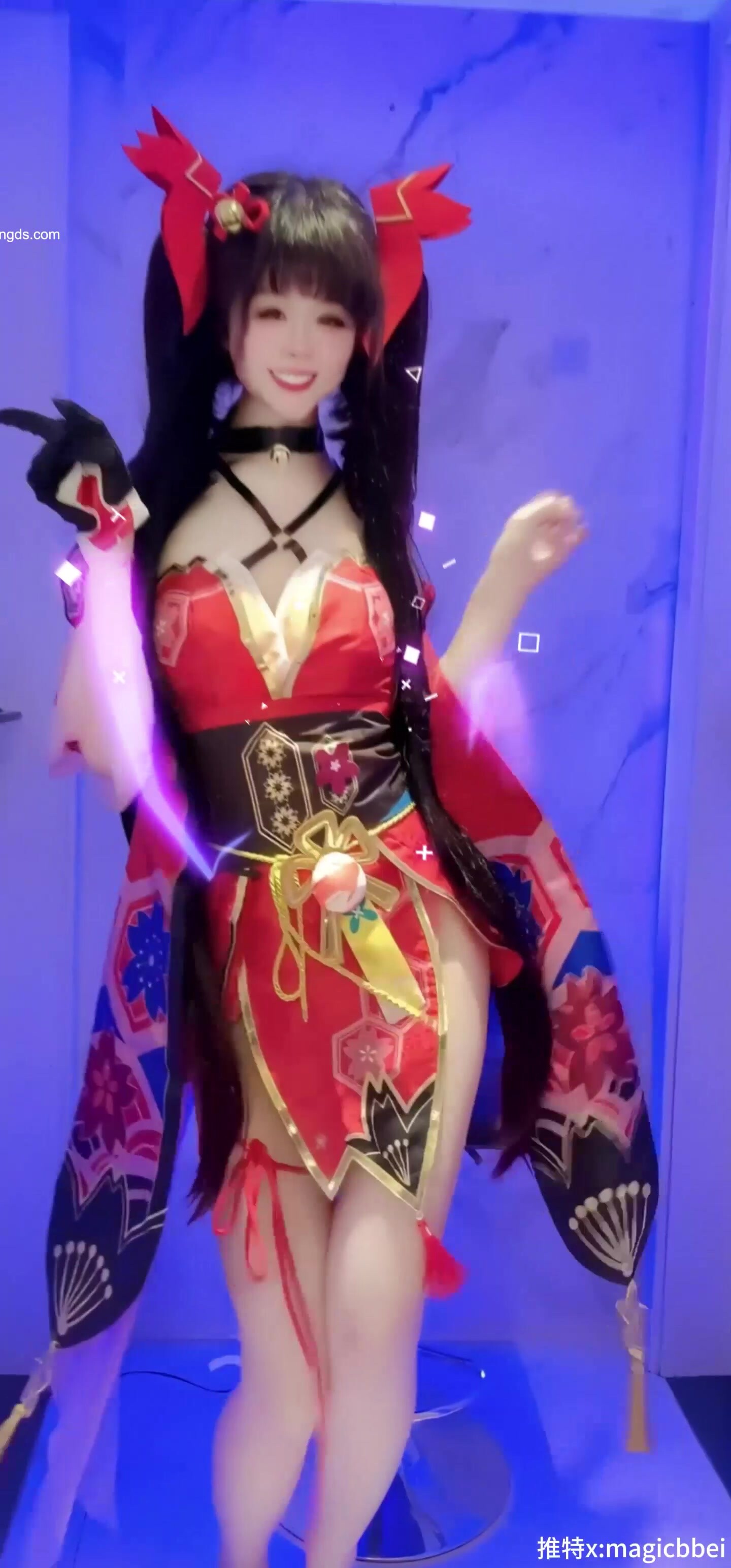 【青春無敵】推特露臉人氣嫩妹，極品舞啪福利姬【貝璃珞】最新2025年福利④，裸舞啪啪自慰，很有感覺 (4)