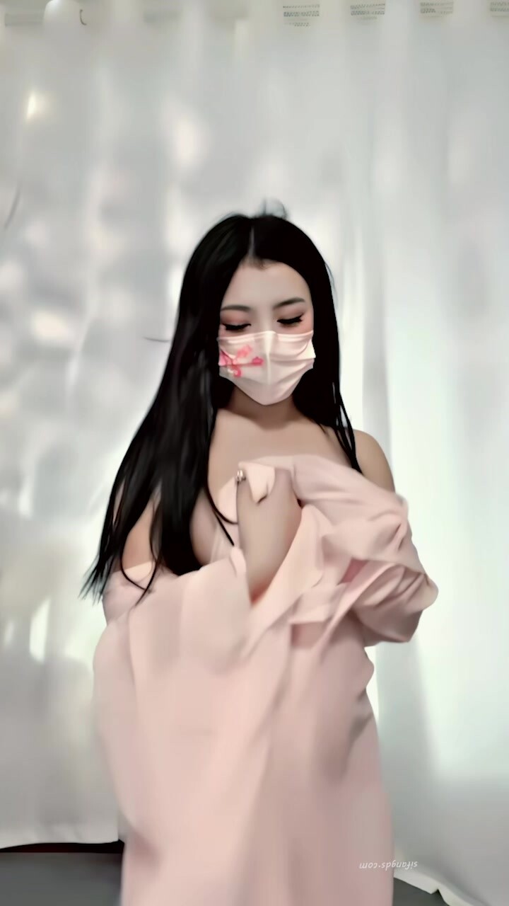 【高顏反差美少女】古風抖音風藝校才女楊曉花定製露臉福利，現代古風各種裸舞，又美又欲，值得一看 (2)