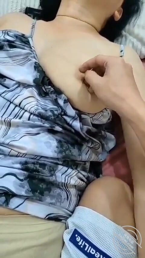 和老媽晨炮高潮三次痙攣