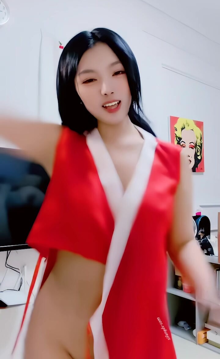 【楊曉花】歌舞慢搖青春無敵抖音風藝校美少女 定製福利② 露臉露點各種熱門BGM裸舞