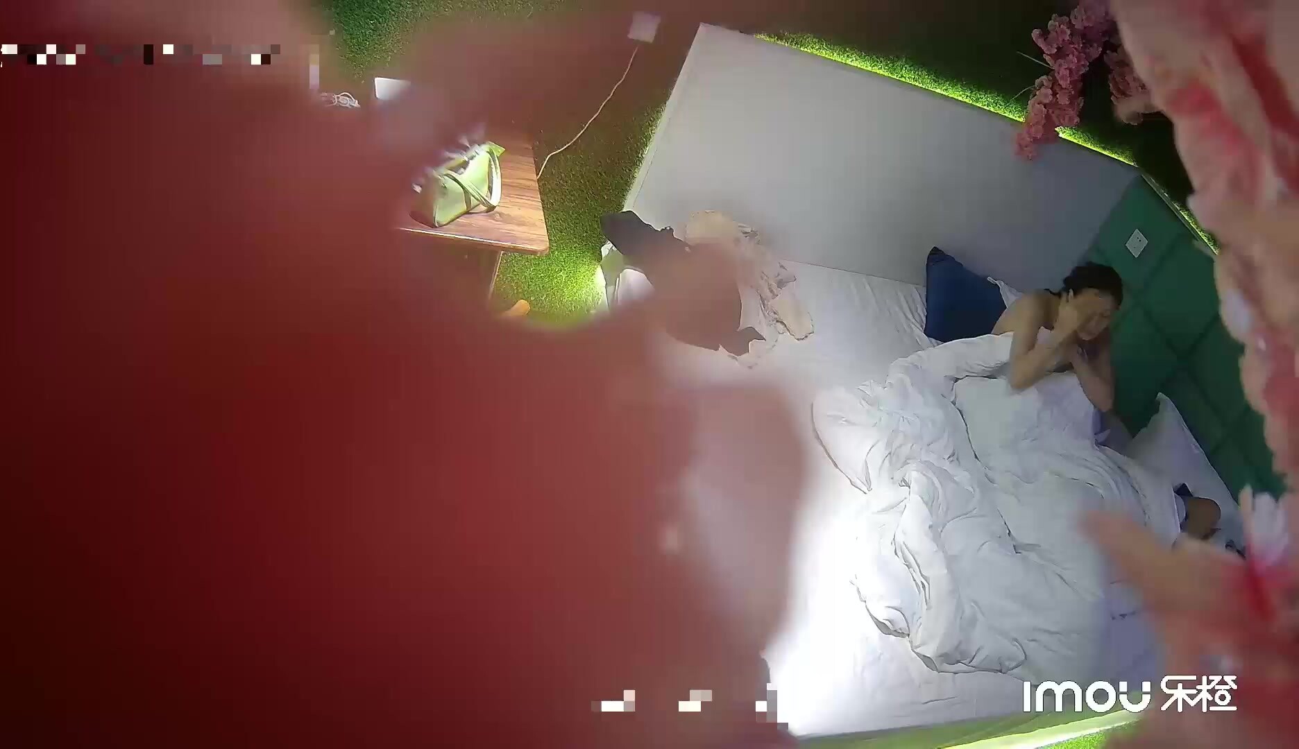 未流出過樂橙酒店攝像頭偷拍精品包臀裙小仙女被強推操哭 吵架冷戰後繼續操最後兩個人一炮泯恩仇