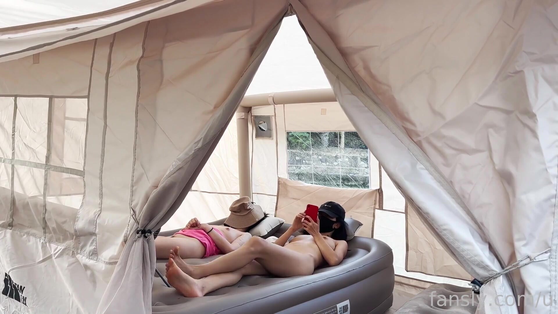 【cikaimoon】天花板露出狂人御姐⑥ 更大膽直接，當著老農的面直接脫光 (3)