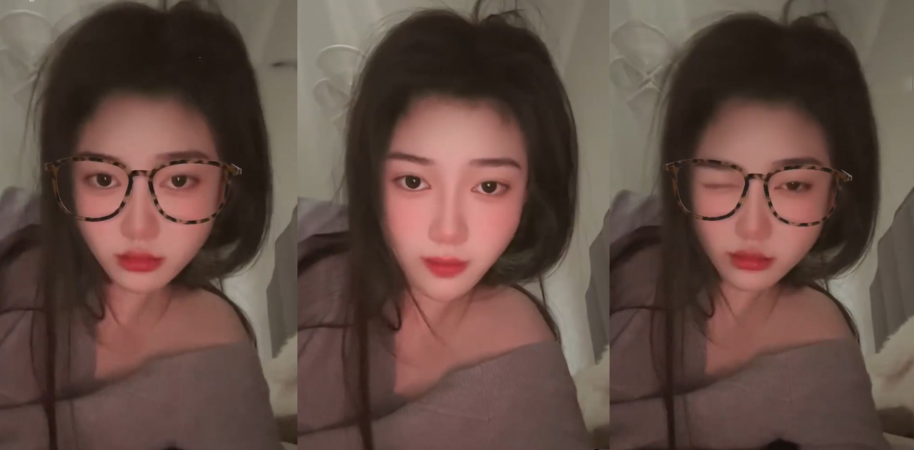 極品美女露臉私密影片流出 纖細身材性感妖嬈 深喉口交撩撥心絃 無套抽插淫叫震天！