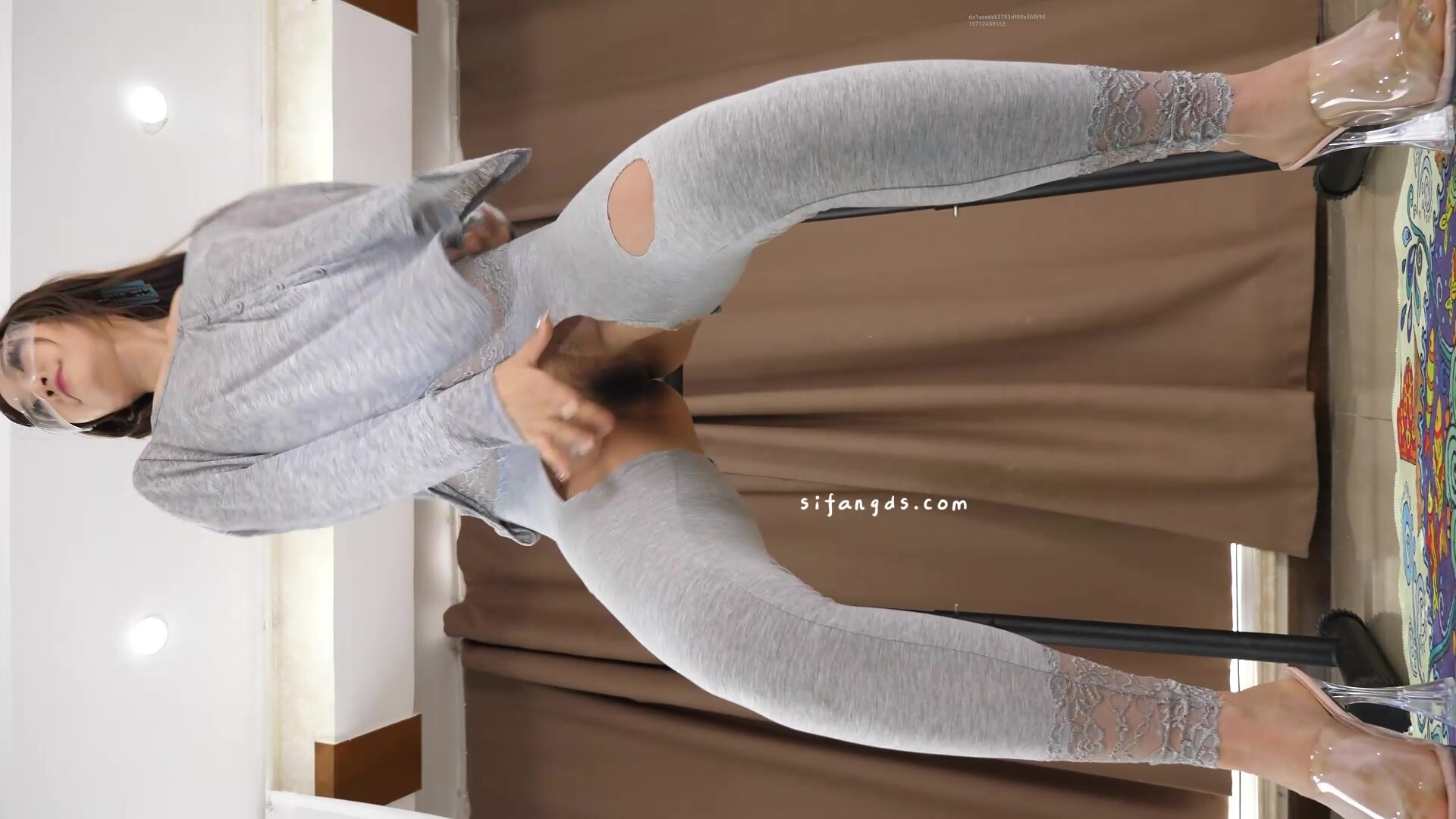 六月最新上架紗姬舞團 香薇 大尺度雙視角反差裸舞電臀抖動 第七期 (3)