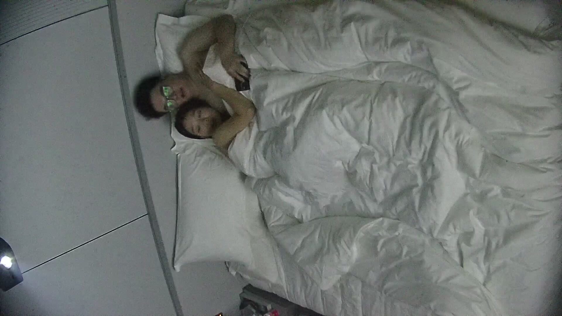 大學城 經典超長影片 拍到一對完美炮搭子 男的胖女的靚 絲襪破壞 邊做還邊自己拍 女的有點像單依純 (2)