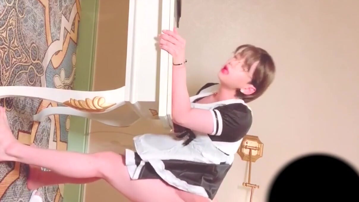 被大漢抱住大力抽插