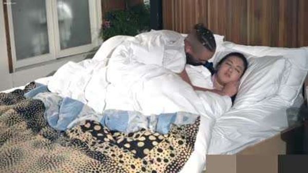 新流出留學生『蘇琪』與外國男友瘋狂晨炮好體力連操⑴小時多姿勢瘋狂虐操爆精內射高畫質720p完整