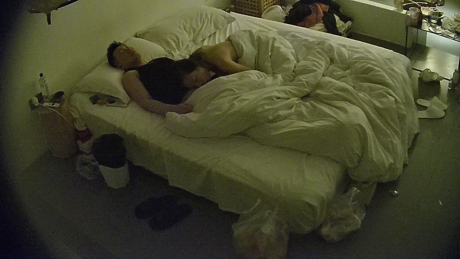 大學城偷拍 大哥帶包養的小情人到酒店玩情趣 增量完整版 小美女配合度極高 羨慕能玩到這麼聽話的妞 (1)