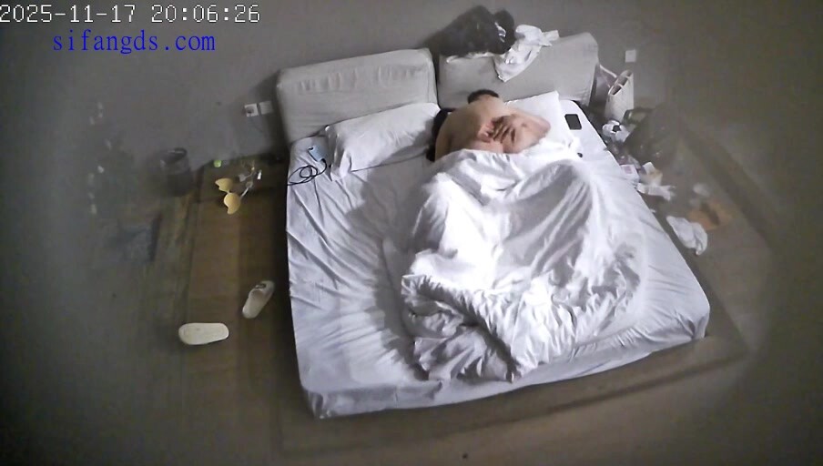 流出酒店偷拍 氣質豐滿少婦約炮單位胖男偷情各種姿勢操爽了 (2)