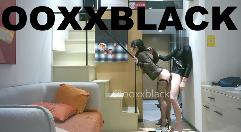 【OOXXBLACK】推特原創大神約了個口活一流的高顏值超級騷貨