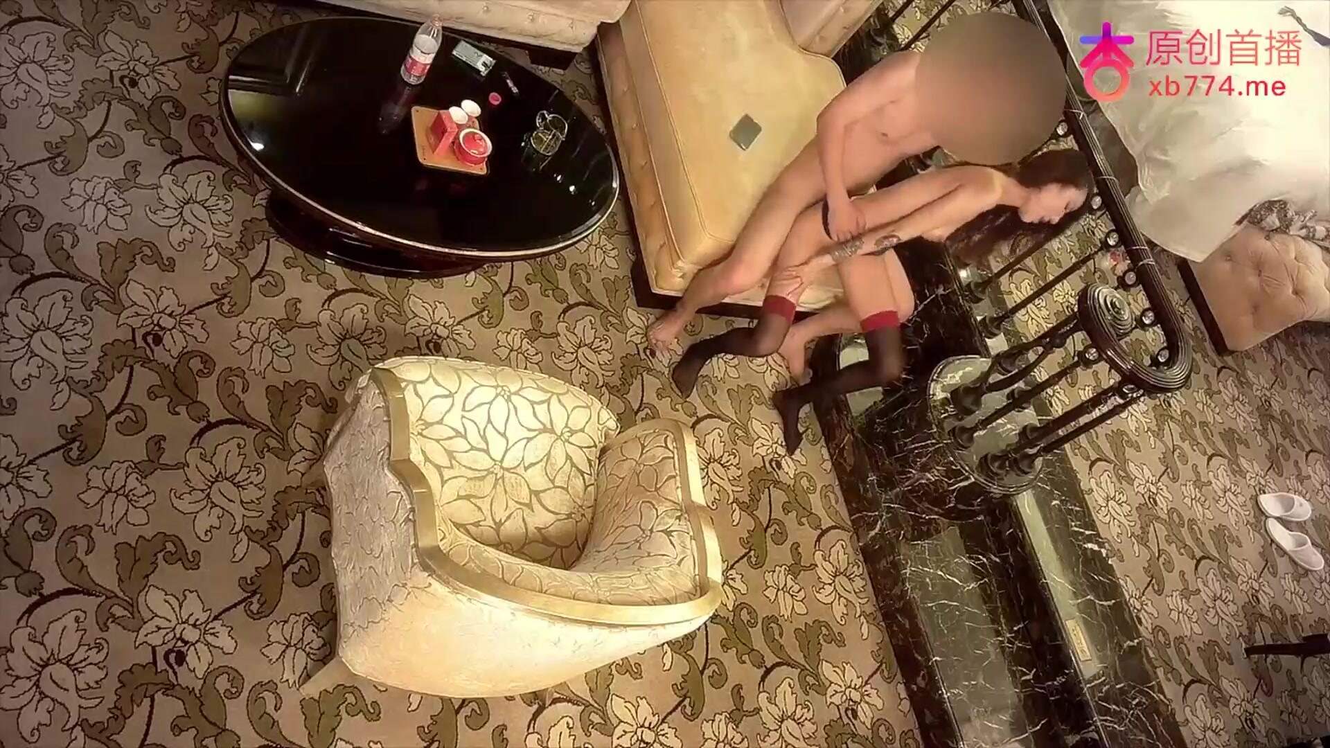 【渣男】探花渣男5000約了一位超模身材女孩渾身上下沒有一絲贅肉跟我訴說遇到的變態客戶從床上操到沙發上大戰