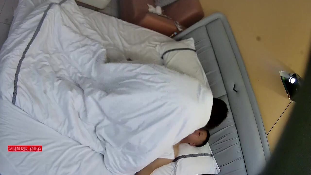 上帝視角 坦克妹上線 真的只有開過坦克的人 才知道開坦克是有多爽 那種極致的包裹感 奶子亂飛的視覺衝擊 (1)