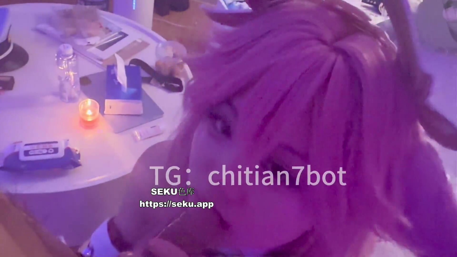 【池甜chitian1】可鹽可甜COS抽像福利姬露臉性愛檢視①，上吊鞭炮炸B所向無敵 (1)