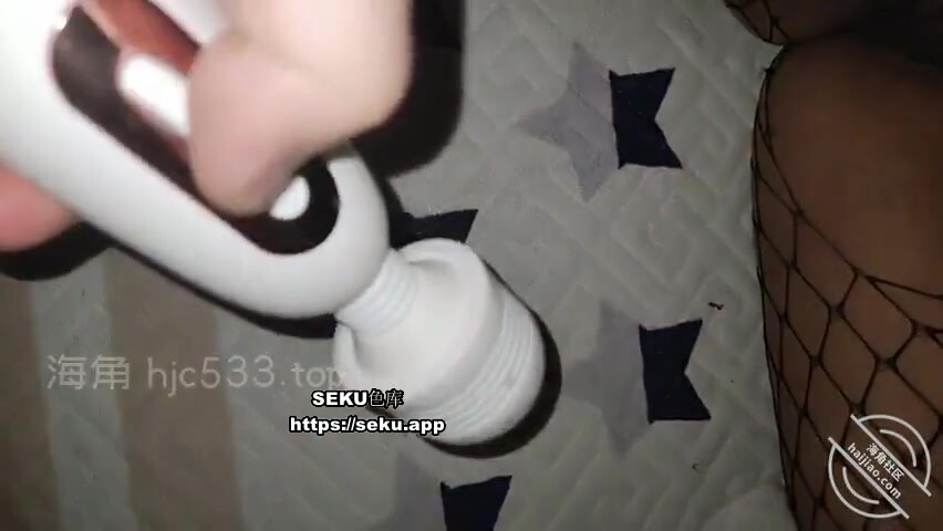 女兒要去同學家幾天不回來，漁網+白襪最後衝刺一叫爸爸不要，刺激的內射了~1