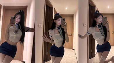 高階外圍網紅 yeppy 黑絲女水手開檔誘惑 水晶棒配跳蛋花式虐穴 戴乳夾插肛塞 淫水白漿淌雙穴！