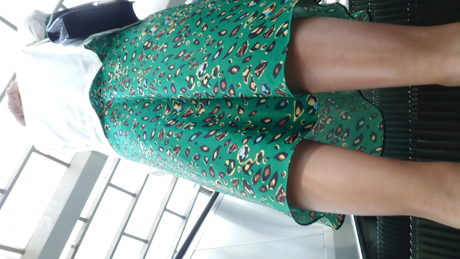 魔手CD【氣質女神】ZY電視臺的美女靚妹們（第五套） (13)