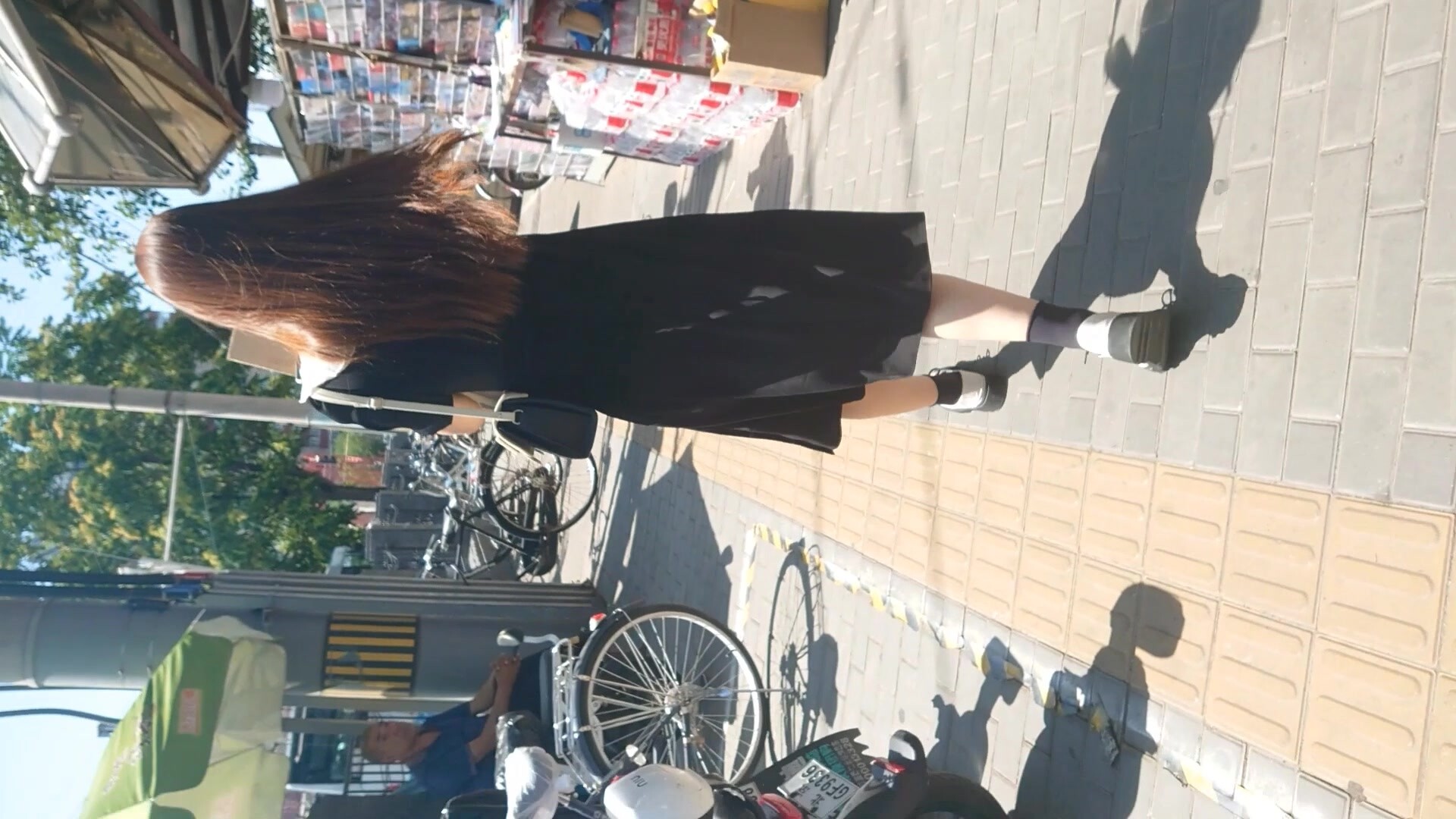 魔手CD【2023】《極品騷秘》（側漏Y唇黑菊花） (4)