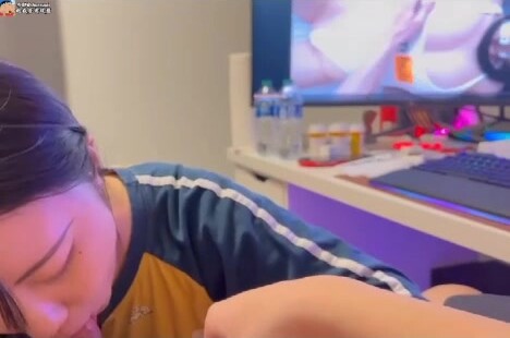 浙江越秀外國語學校大二反差婊陳思出軌被男友爆光 愛吃雞吧吞精，淫蕩無比！