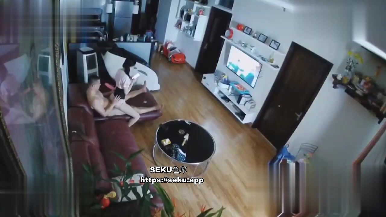 天津二舅熱瓜後續！監控影片1分15秒曝光，看來二舅還是喜歡車震，在家裡放不開，都沒那麼猛了